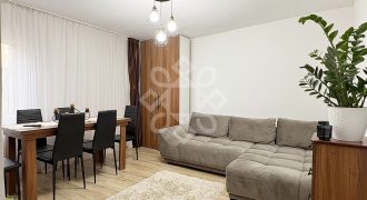 Apartament la curte de vanzare, strada Cardinal Iuliu Hossu Oradea