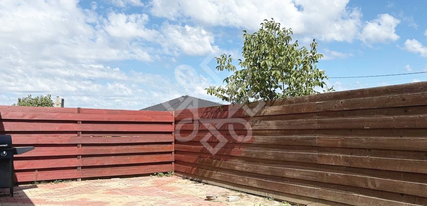 Casa cu 3 camere de vanzare in Nojorid