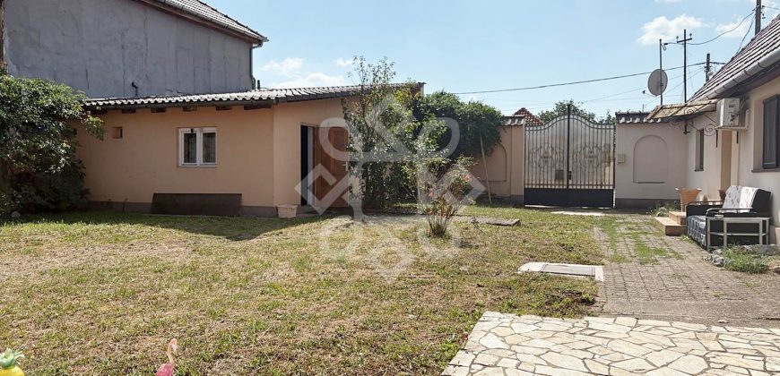 Casa cu 7 dormitoare de inchiriat in Haieu langa Baile 1 Mai