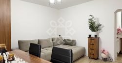 Apartament la curte de vanzare, strada Cardinal Iuliu Hossu Oradea