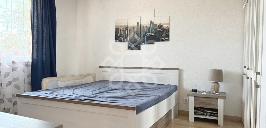 Casa cu 3 camere de vanzare in Nojorid
