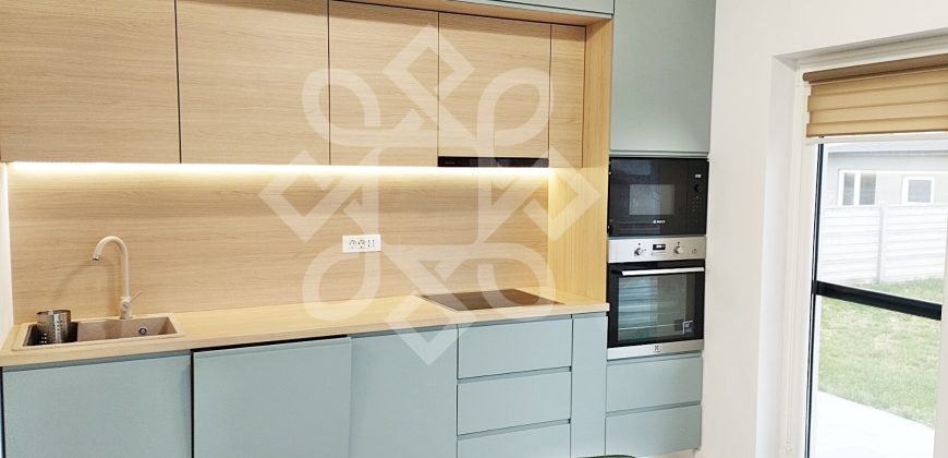 Casa moderna cu 3 dormitoare in Sanmartin