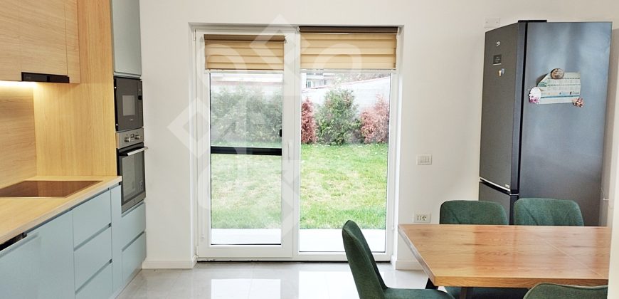 Casa moderna cu 3 dormitoare in Sanmartin