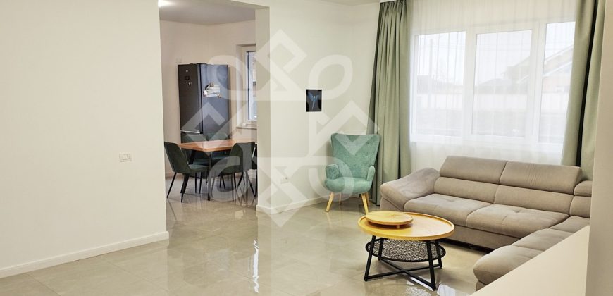 Casa moderna cu 3 dormitoare in Sanmartin