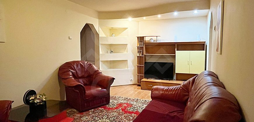 Apartament cu 3 camere de închiriat în Rogerius, Oradea