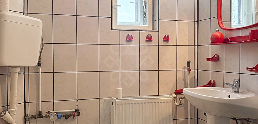 Apartament cu 3 camere de inchiriat pe strada Republicii, Oradea