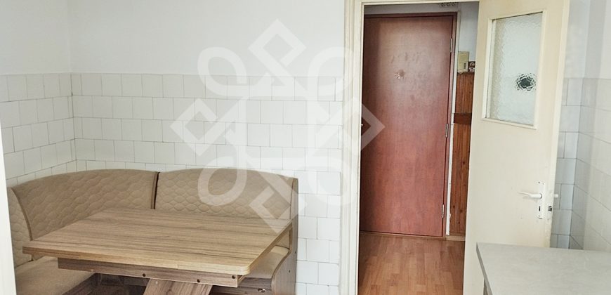 Apartament cu 2 camere, decomandat in zona Decebal Oradea