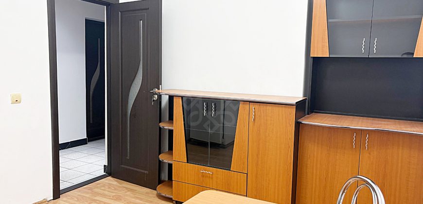 Apartament cu 3 camere de inchiriat pe strada Republicii, Oradea