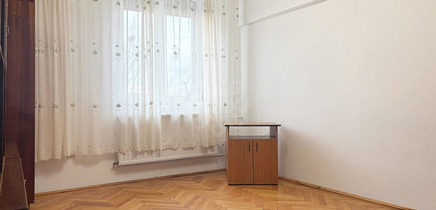 Apartament cu 3 camere de inchiriat pe strada Republicii, Oradea