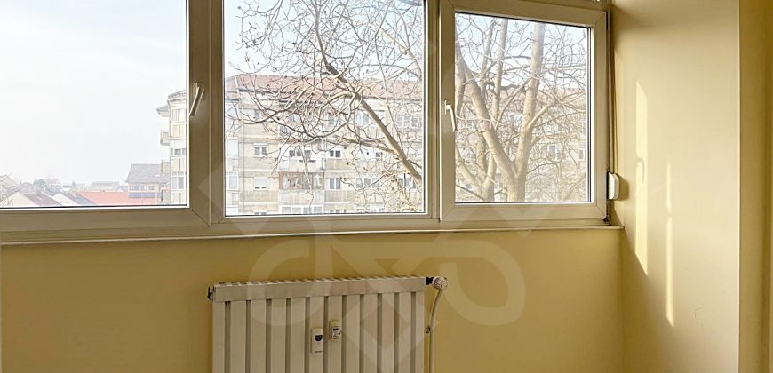Apartament cu 3 camere de inchiriat pe Calea Aradului, Oradea