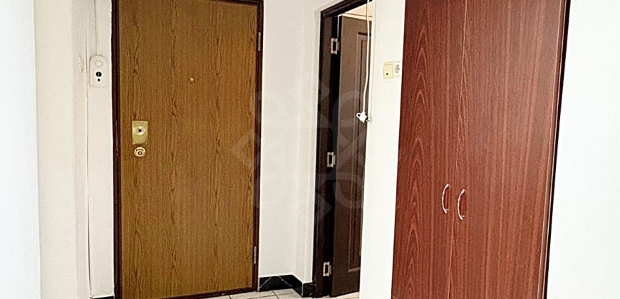 Apartament cu 3 camere de inchiriat pe strada Republicii, Oradea