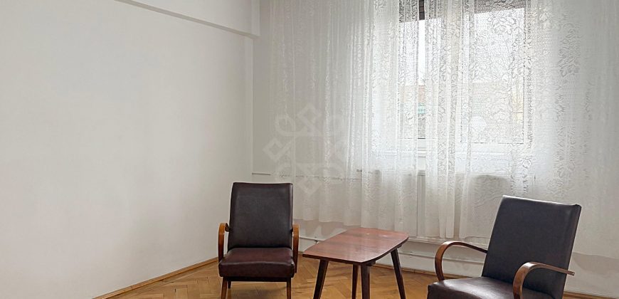 Apartament cu 3 camere de inchiriat pe strada Republicii, Oradea