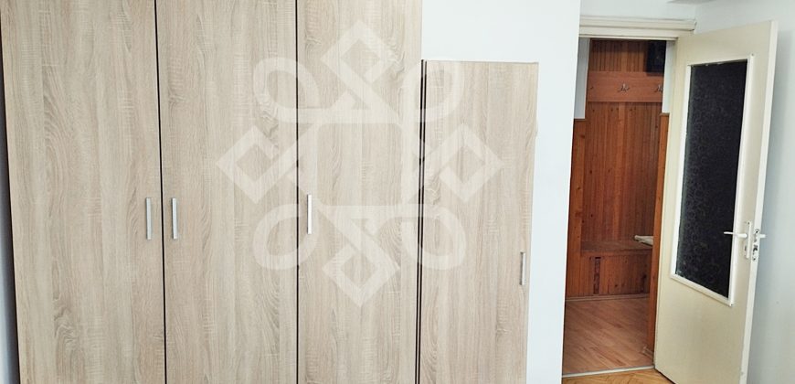 Apartament cu 2 camere, decomandat in zona Decebal Oradea