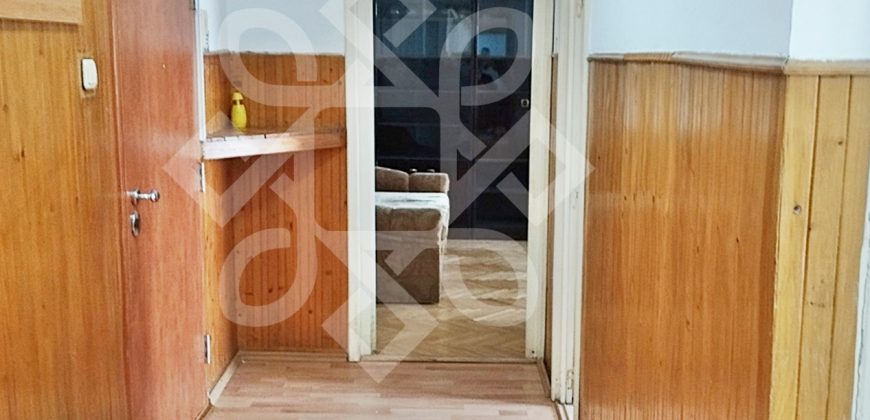 Apartament cu 2 camere, decomandat in zona Decebal Oradea