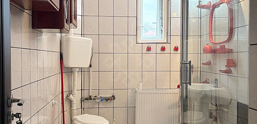 Apartament cu 3 camere de inchiriat pe strada Republicii, Oradea