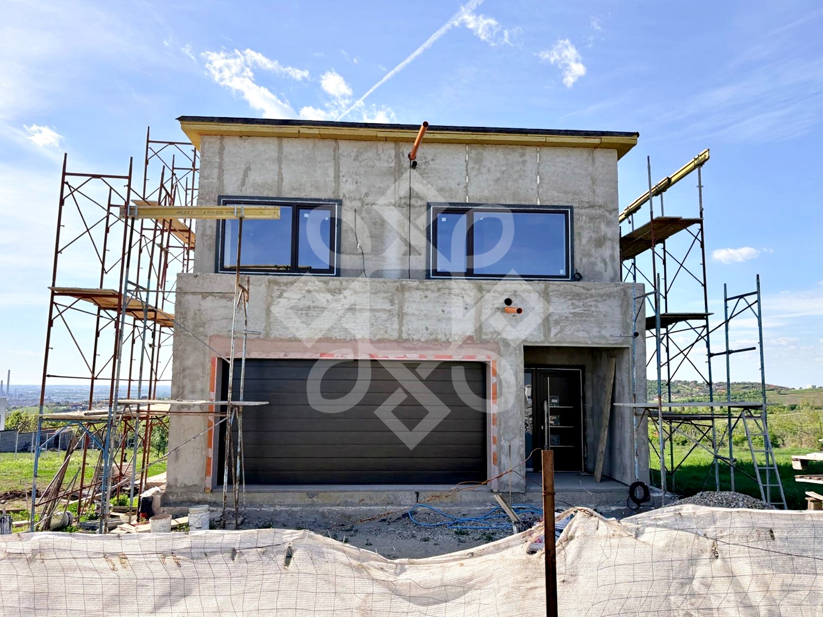 Casa spatioasa de vanzare cu teren 1146 mp, zona Colinelor