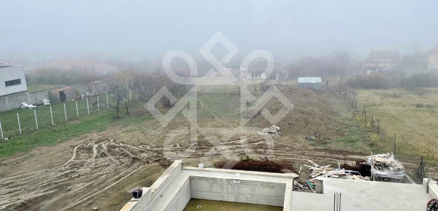 Casa spatioasa de vanzare cu teren 1146 mp, zona Colinelor