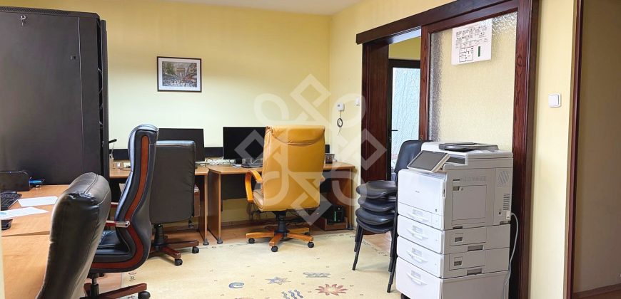 Spatiu de birou de vanzare ultrancentral in Oradea