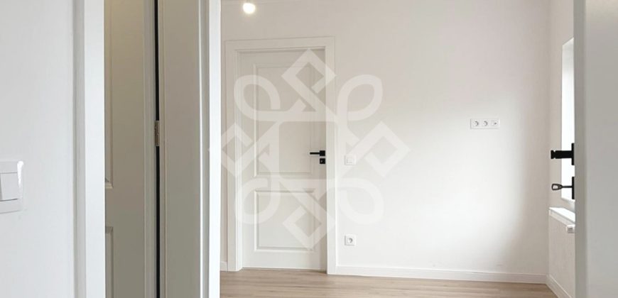 Apartament pe doua niveluri cu terasa, strada Vasile Alecsandri