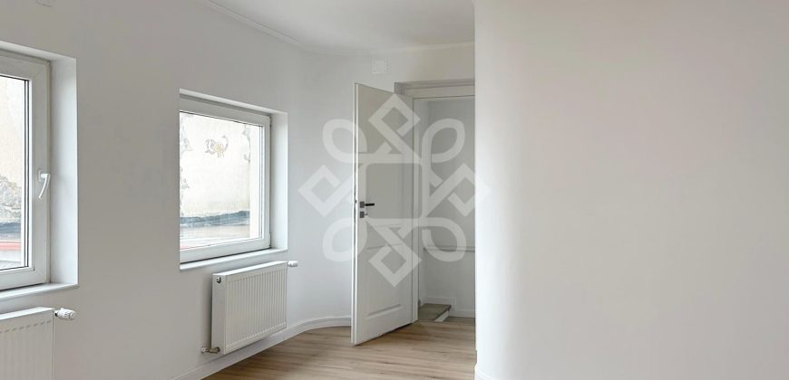 Apartament pe doua niveluri cu terasa, strada Vasile Alecsandri