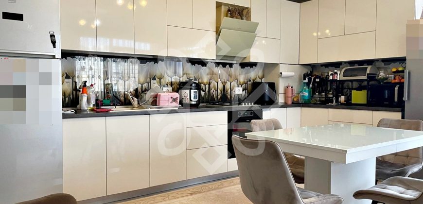 Apartament cu 3 camere si parcare privata in Nufarul, Oradea