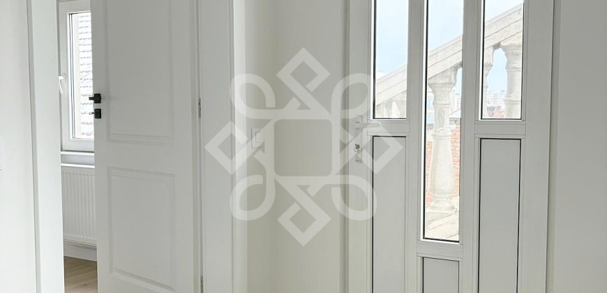 Apartament pe doua niveluri cu terasa, strada Vasile Alecsandri