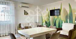 Apartament cu 3 camere si parcare privata in Nufarul, Oradea