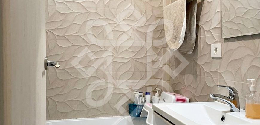 Apartament cu 3 camere si parcare privata in Nufarul, Oradea