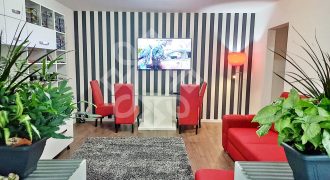 Apartament cu 3 camere, decomandat in Rogerius