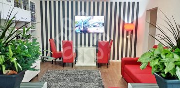 Apartament cu 3 camere, etaj intermediar, in Rogerius