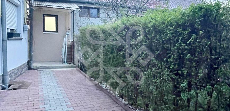 Apartament la casa de vanzare, zona Ecaterina Teodoroiu, Oradea