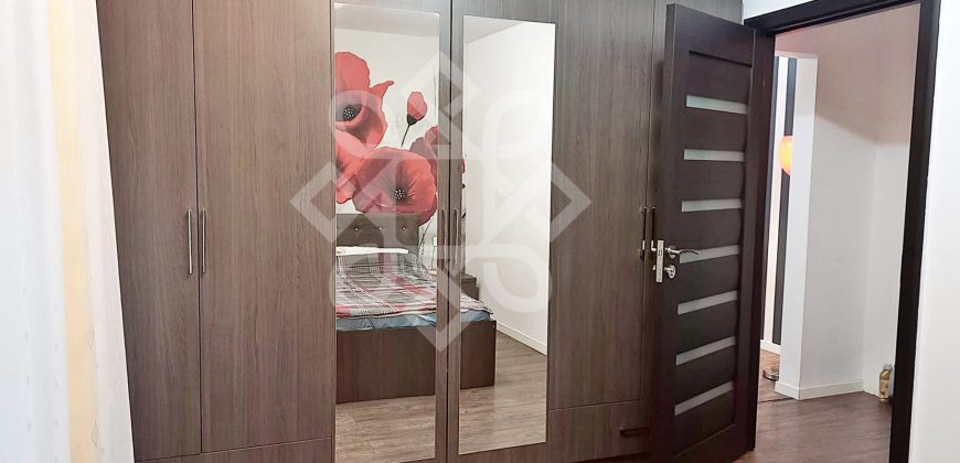 Apartament cu 3 camere, etaj intermediar, in Rogerius