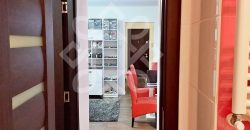 Apartament cu 3 camere, etaj intermediar, in Rogerius