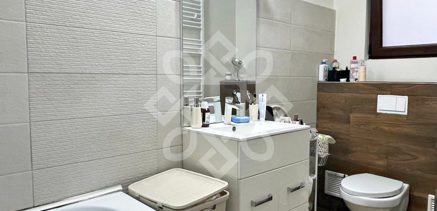 Apartament la casa de vanzare, zona Ecaterina Teodoroiu, Oradea