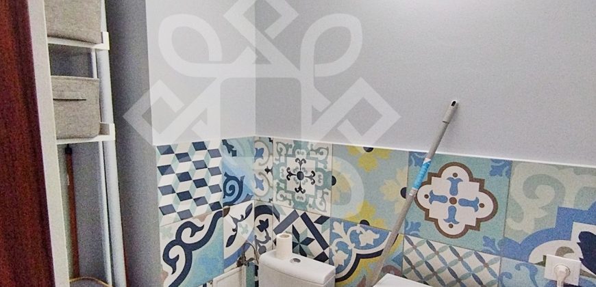 Apartament cu 3 camere si loc de parcare, zona Decebal