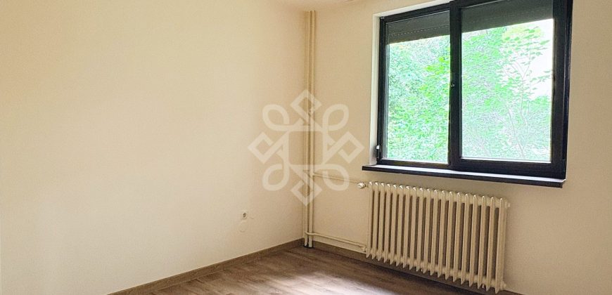 Apartament decomandat cu 2 camere de inchiriat in Rogerius