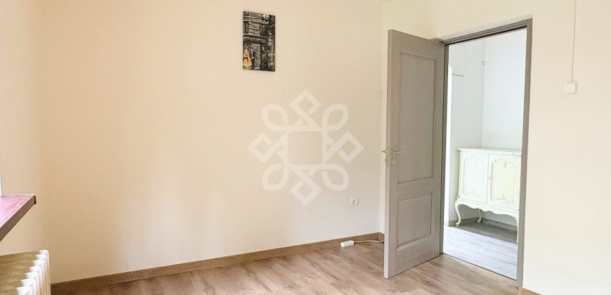 Apartament decomandat cu 2 camere de inchiriat in Rogerius