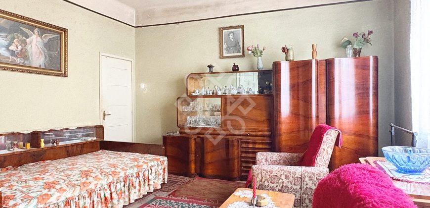 Casa de vanzare ultracentral in Oradea, strada Postavarului