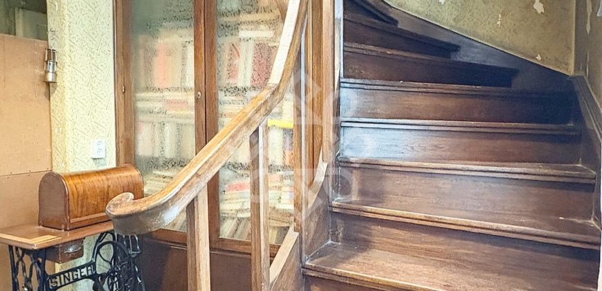Casa de vanzare ultracentral in Oradea, strada Postavarului