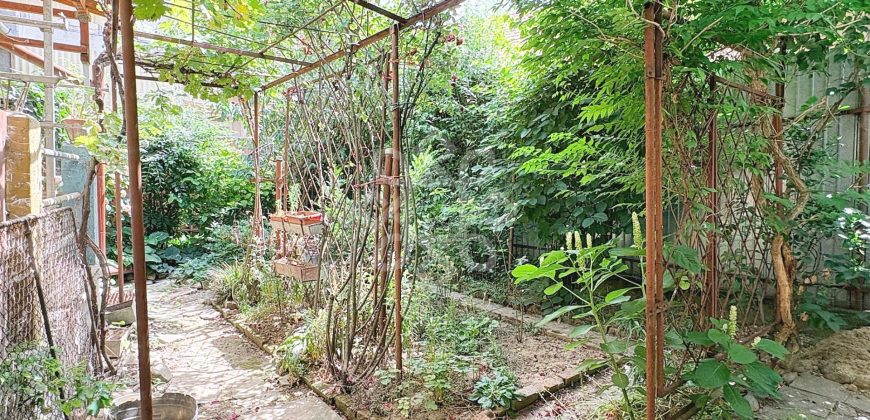 Casa de vanzare ultracentral in Oradea, strada Postavarului