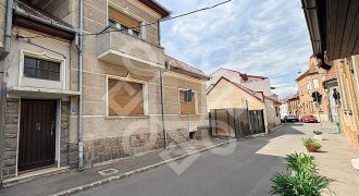 Casa de vanzare ultracentral in Oradea, strada Postavarului