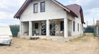Casa noua de vanzare, teren 745 mp Episcopia, str. Avicenna