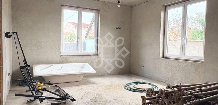 Casa noua de vanzare, teren 745 mp Episcopia, str. Avicenna