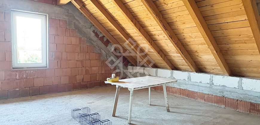 Casa noua de vanzare, teren 745 mp Episcopia, str. Avicenna