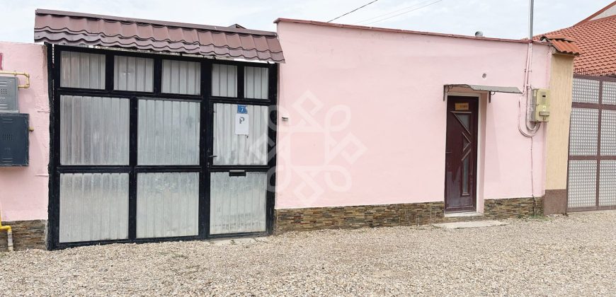 Casa individuala cu teren 226 mp de vanzare in Iosia
