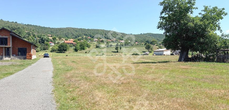 Teren intravilan de vanzare in Negreni cu acces din E60, Cluj