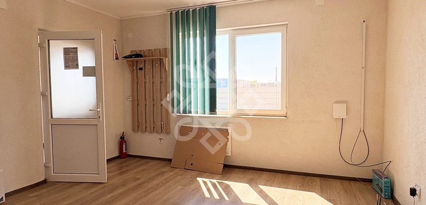 Hala industriala 522 mp+100 mp birouri pe strada Uzinelor